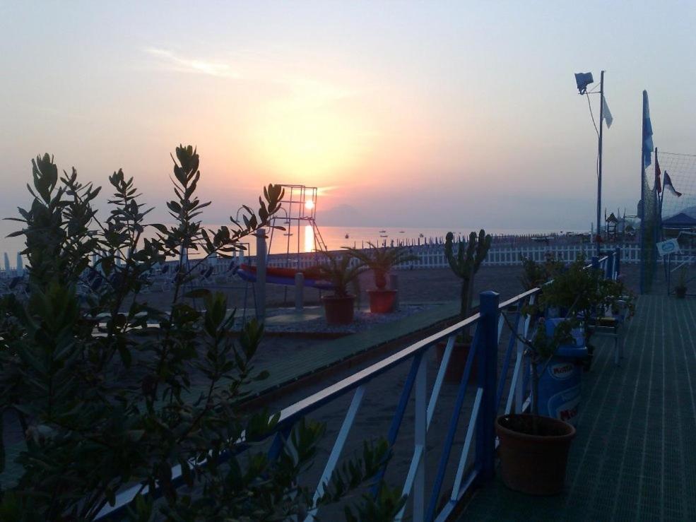 Sporting Club Resort Praia a Mare Exterior photo
