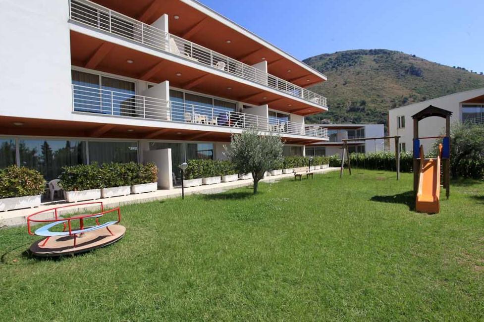 Sporting Club Resort Praia a Mare Exterior photo